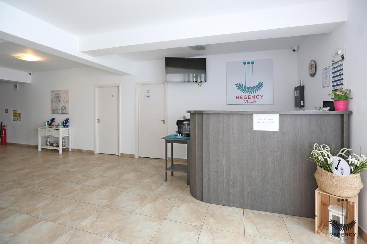 Regency 3*